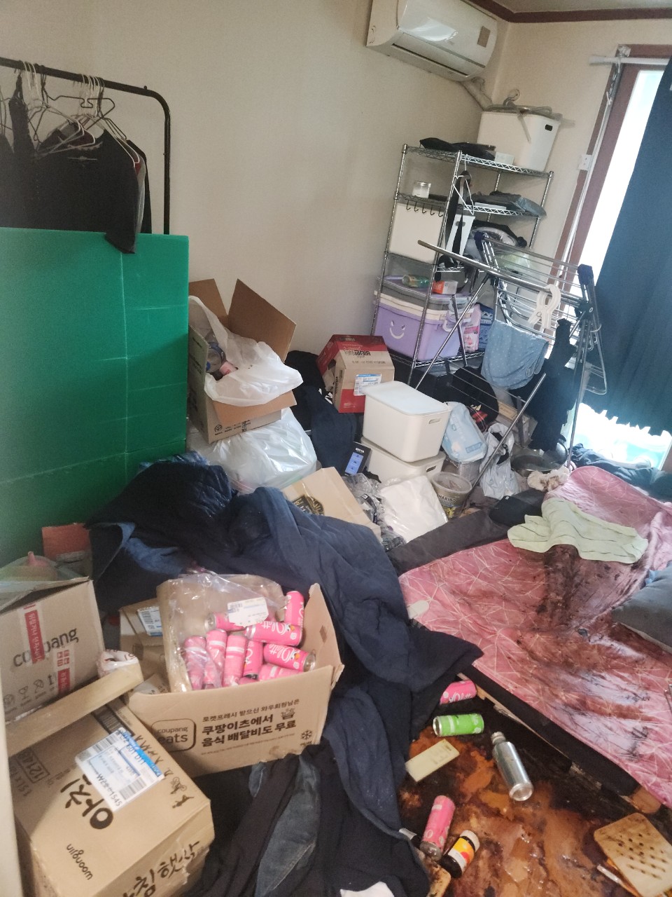 수원시 폐기물처리 작업 중